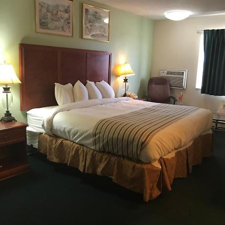 Rodeway Inn Plankinton Экстерьер фото